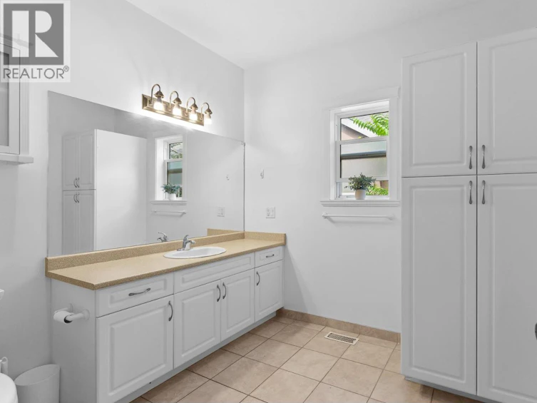 1374 Mcinnes Avenue, Kelowna, BC, V1Y 5V9 - 23