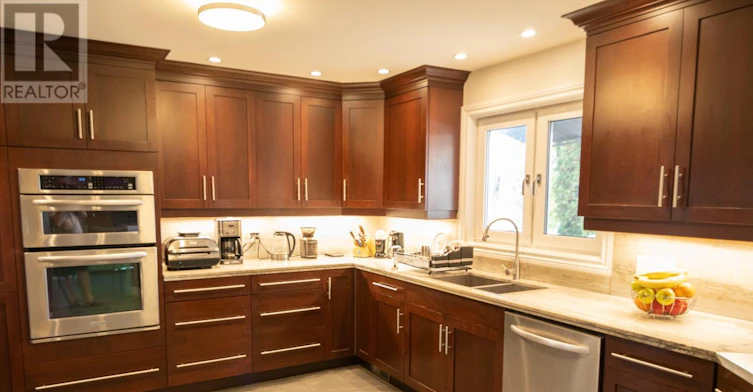 4 Wellsmere Court, Ottawa, ON, K2E 8C2 - 12