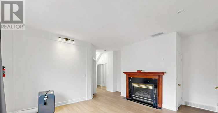 MAIN-259 Victoria Avenue N, Hamilton, ON, L8L 5G3 - 7