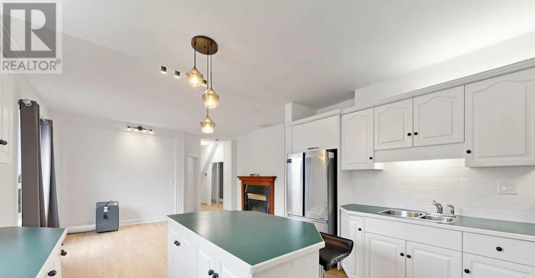 MAIN-259 Victoria Avenue N, Hamilton, ON, L8L 5G3 - 12