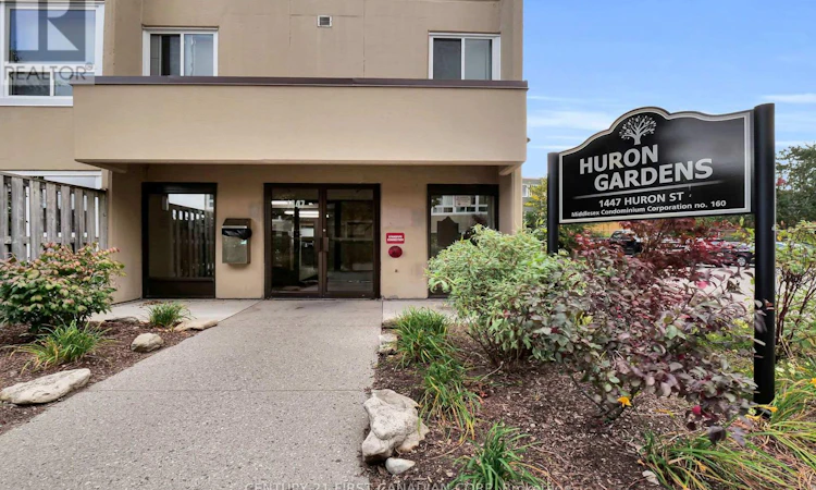 212-1447 Huron Street