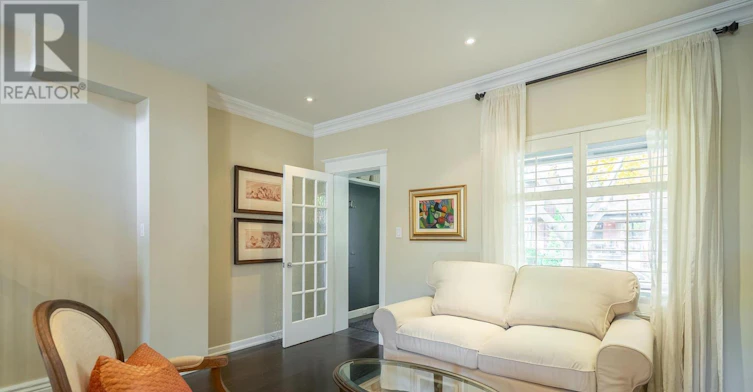 41 Palmerston Gardens, Toronto, ON, M6G 1V8 - 5