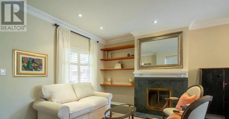 41 Palmerston Gardens, Toronto, ON, M6G 1V8 - 4