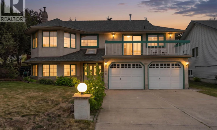 1001 Laurel Place