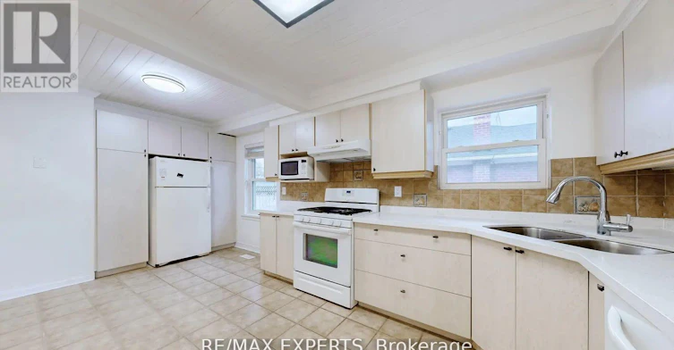 117 Marchington Circle, Toronto, ON, M1R 3M9 - 6