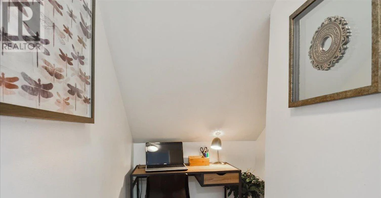UPPER-65 Mineola Road E, Mississauga, ON, L5G 2E4 - 11