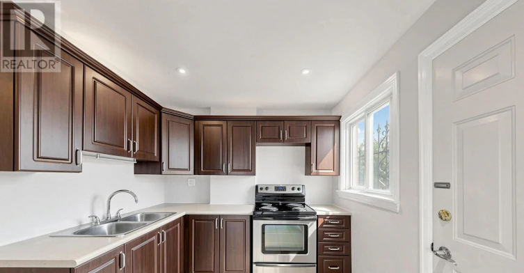 UPPER-259 Victoria Avenue N, Hamilton, ON, L8L 5G3 - 5