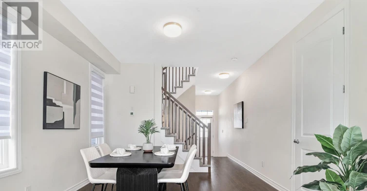 9 Tolchaco Court, Ottawa, ON, K2J 6V7 - 8