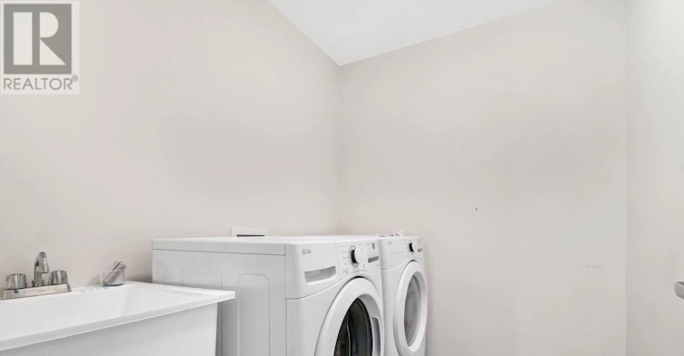9 Tolchaco Court, Ottawa, ON, K2J 6V7 - 33