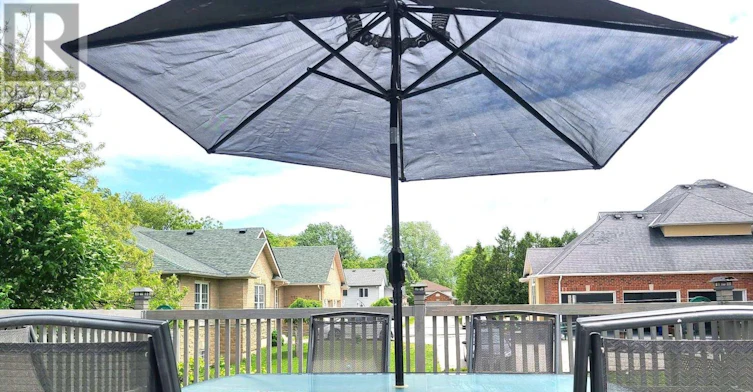 MAIN-8001 Woodsview Crescent, Niagara Falls, ON, L2H 3E9 - 12