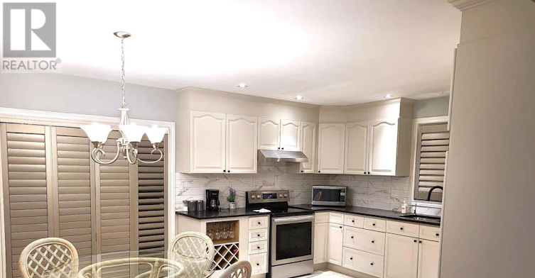 MAIN-8001 Woodsview Crescent, Niagara Falls, ON, L2H 3E9 - 7