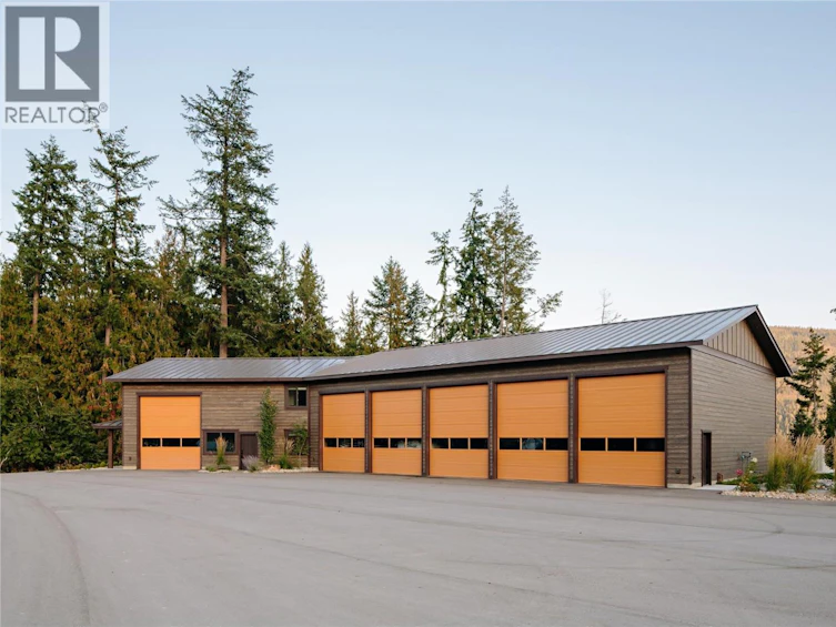 6525 Worrall Road, Eagle Bay, BC, V0E 2X1 - 38