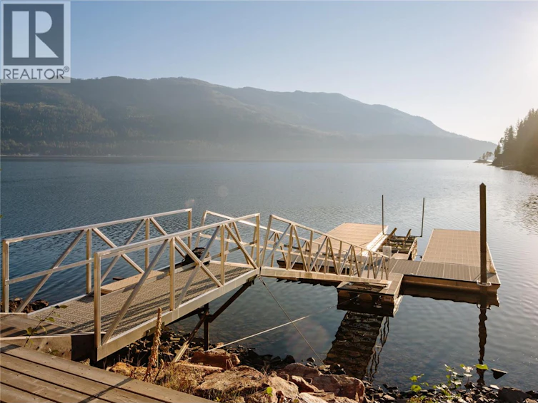 6525 Worrall Road, Eagle Bay, BC, V0E 2X1 - 27