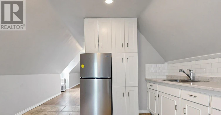 THIRD-259 Victoria Avenue N, Hamilton, ON, L8L 5G3 - 5