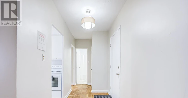 202-101 Coe Hill Drive, Toronto, ON, M6S 3E3 - 4