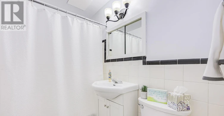 202-101 Coe Hill Drive, Toronto, ON, M6S 3E3 - 12