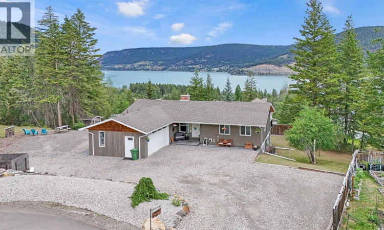 2112 Aqua View Place