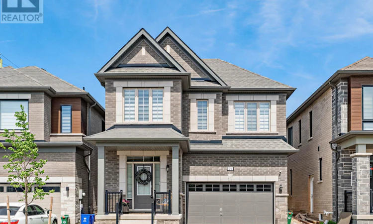 13 Stanley Leitch Drive