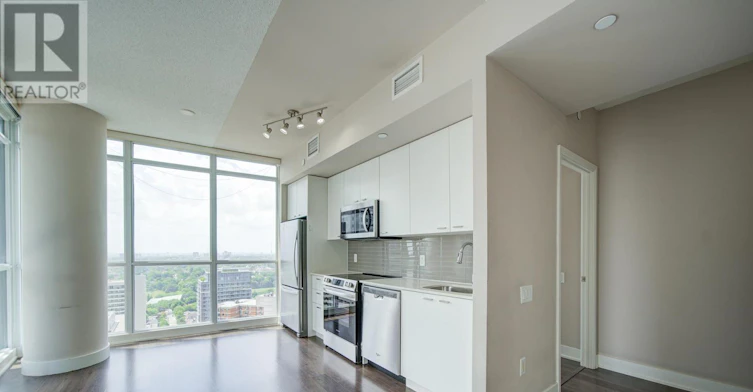 2902-30 Roehampton Avenue, Toronto, ON, M4P 0B9 - 12