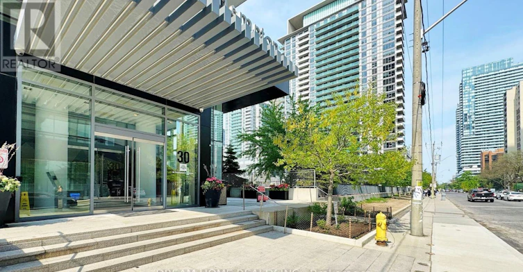 2902-30 Roehampton Avenue, Toronto, ON, M4P 0B9 - 3