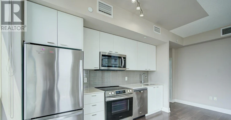 2902-30 Roehampton Avenue, Toronto, ON, M4P 0B9 - 15
