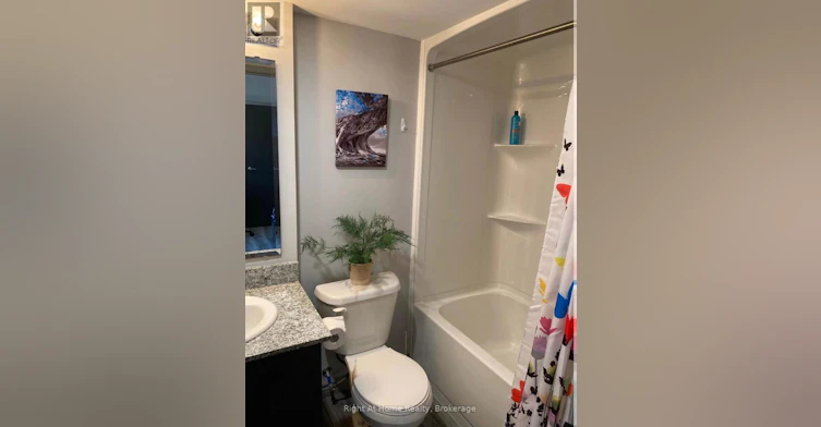 H201-275 Larch Street, Waterloo, ON, N2H 0J5 - 12