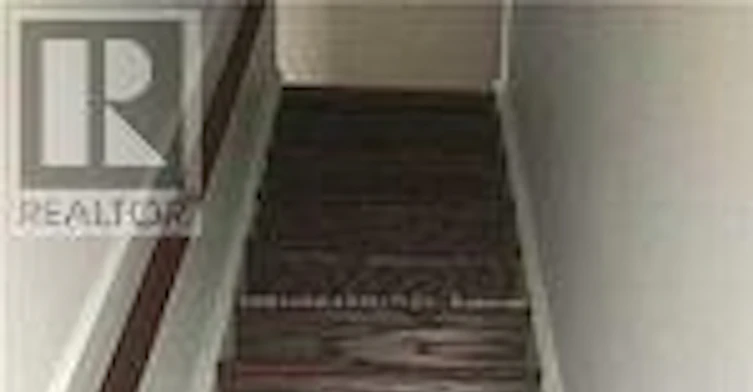 2 Hunt Club Drive, Brampton, ON, L6S 1S2 - 4