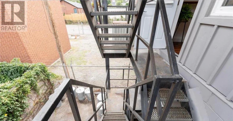 UPPER-179 John Street S, Hamilton, ON, L8N 2C5 - 22
