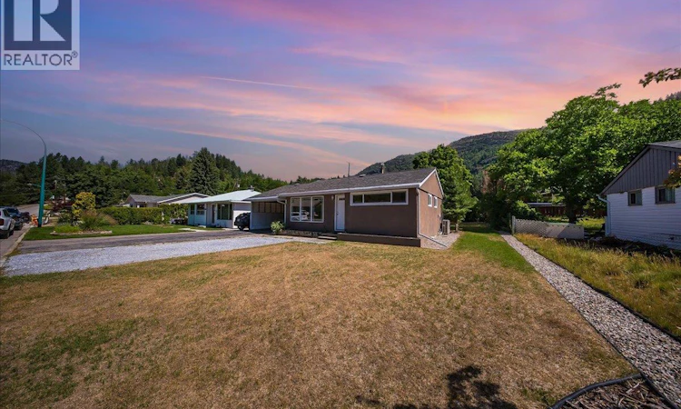 53 Hazlewood Drive
