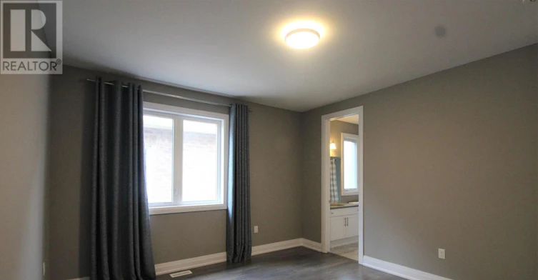 151 Bridgepointe Court, Aurora, ON, L4G 3H8 - 14