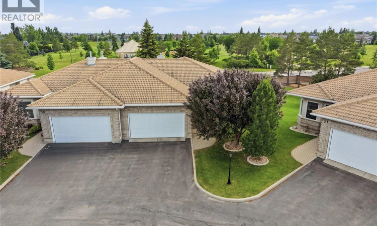 20-315 Bayview Crescent