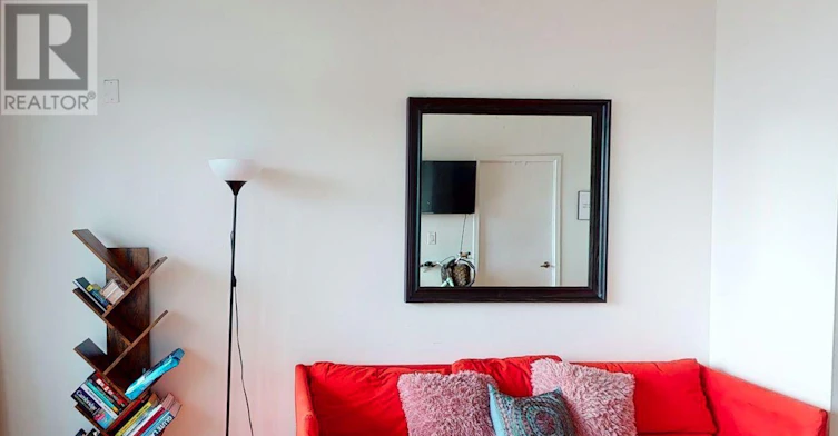 302-8 Telegram Mews, Toronto, ON, M5Y 3Z5 - 3