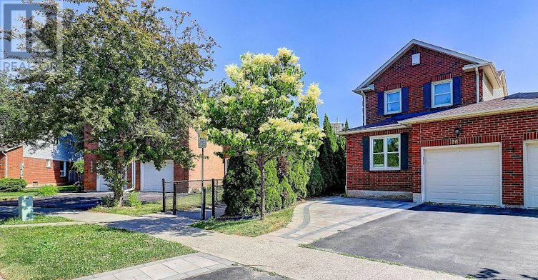 2032 Glenada Crescent, Oakville, ON, L6H 4M5 - 3