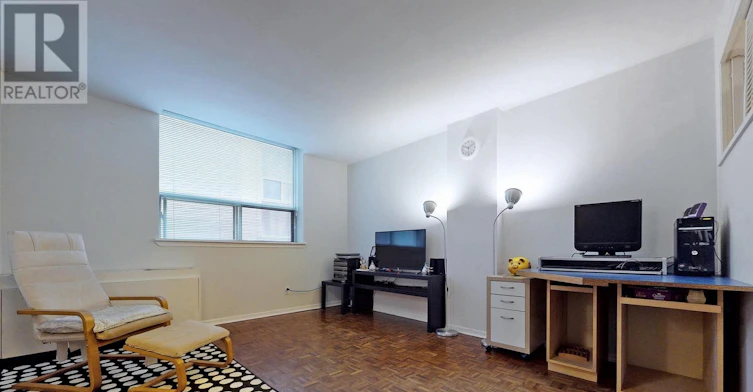2E-150 Beverley Street, Toronto, ON, M5T 1Y5 - 8