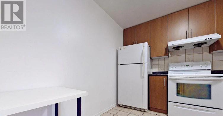 2E-150 Beverley Street, Toronto, ON, M5T 1Y5 - 14