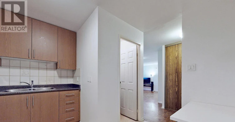 2E-150 Beverley Street, Toronto, ON, M5T 1Y5 - 18