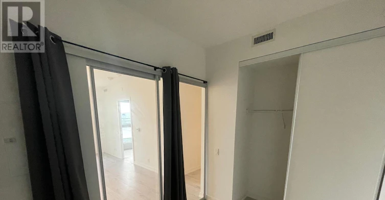 2207-950 Portage Parkway, Vaughan, ON, L4K 0J7 - 16
