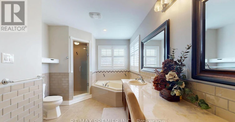 48 Heron Hollow Avenue, Richmond Hill, ON, L4E 0G9 - 15