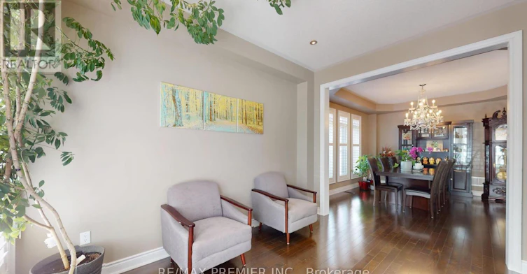 48 Heron Hollow Avenue, Richmond Hill, ON, L4E 0G9 - 6