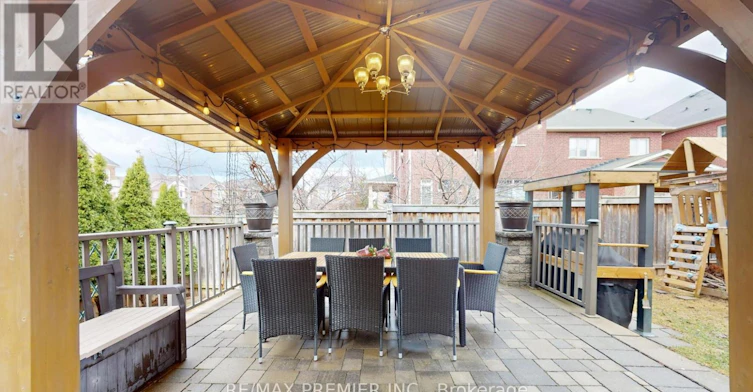 48 Heron Hollow Avenue, Richmond Hill, ON, L4E 0G9 - 2