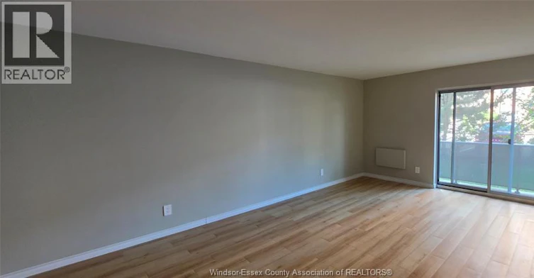 121-3900 Wyandotte Street East, Windsor, ON, N8Y 1B3 - 3