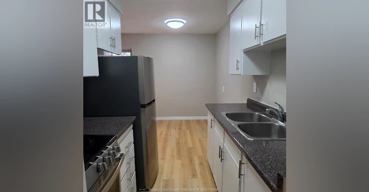 121-3900 Wyandotte Street East, Windsor, ON, N8Y 1B3 - 2