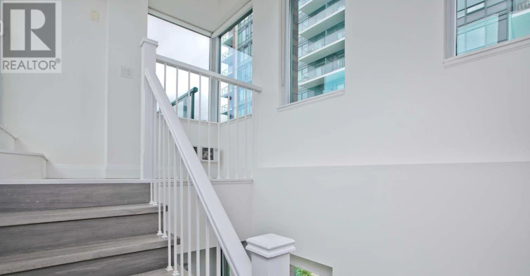 TH120-26 Churchill Avenue, Toronto, ON, M2N 0J3 - 18