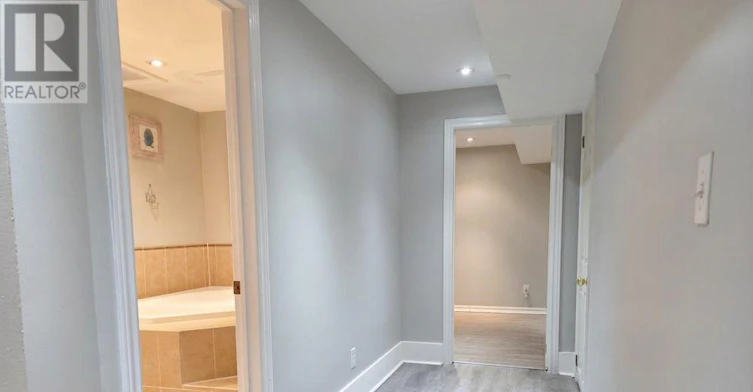 32 Arundel Drive, Vaughan, ON, L4H 2W6 - 28