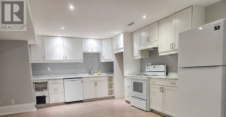 32 Arundel Drive, Vaughan, ON, L4H 2W6 - 22