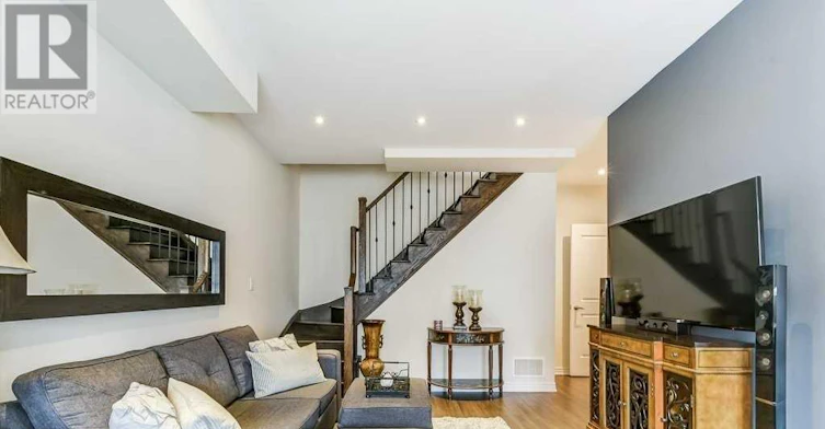 15-9601 Jane Street, Vaughan, ON, L6A 4G5 - 6