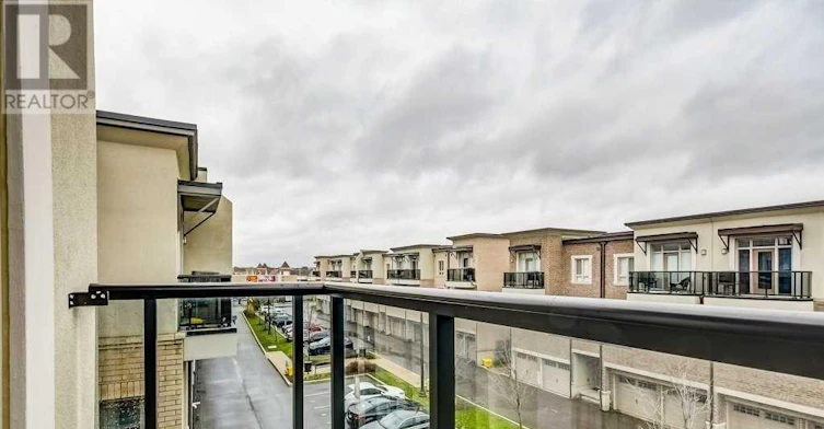 15-9601 Jane Street, Vaughan, ON, L6A 4G5 - 15