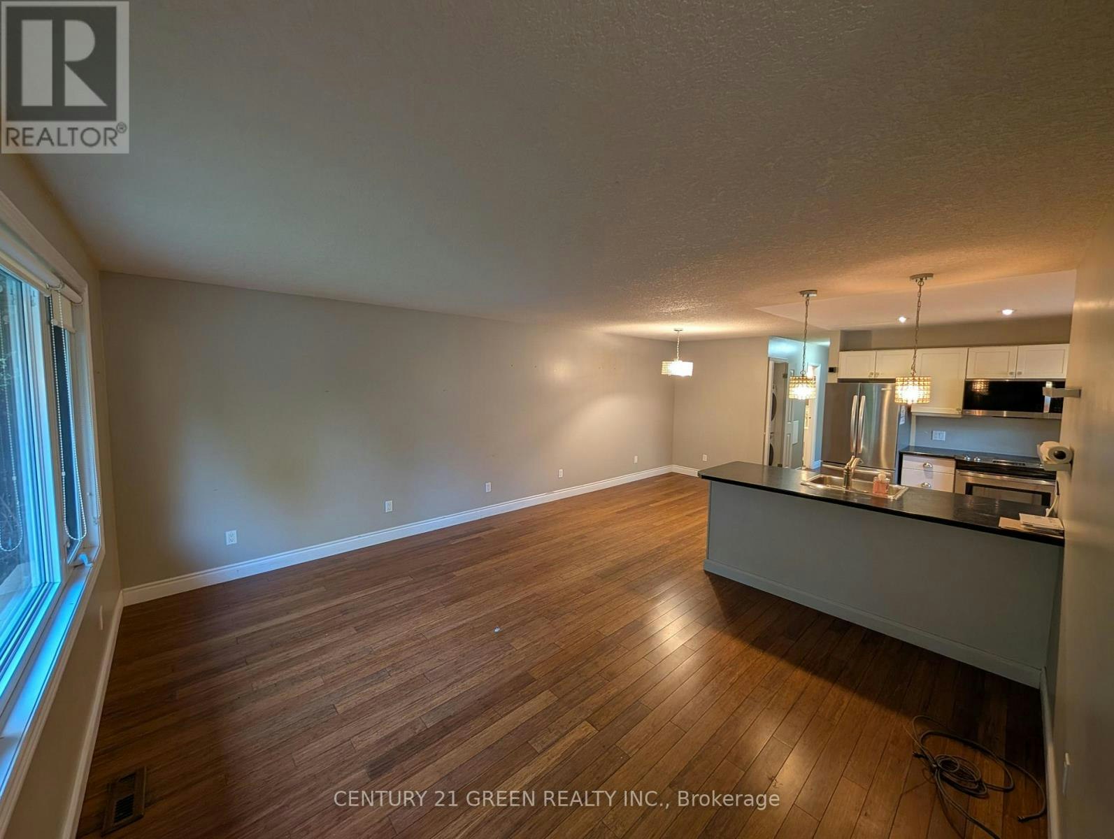 4 Wenlock Crescent, London, ON, N6G 3B6 - 3