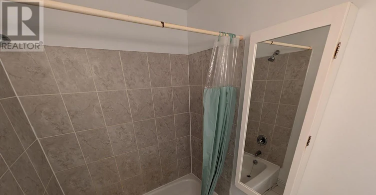 4 Wenlock Crescent, London, ON, N6G 3B6 - 9
