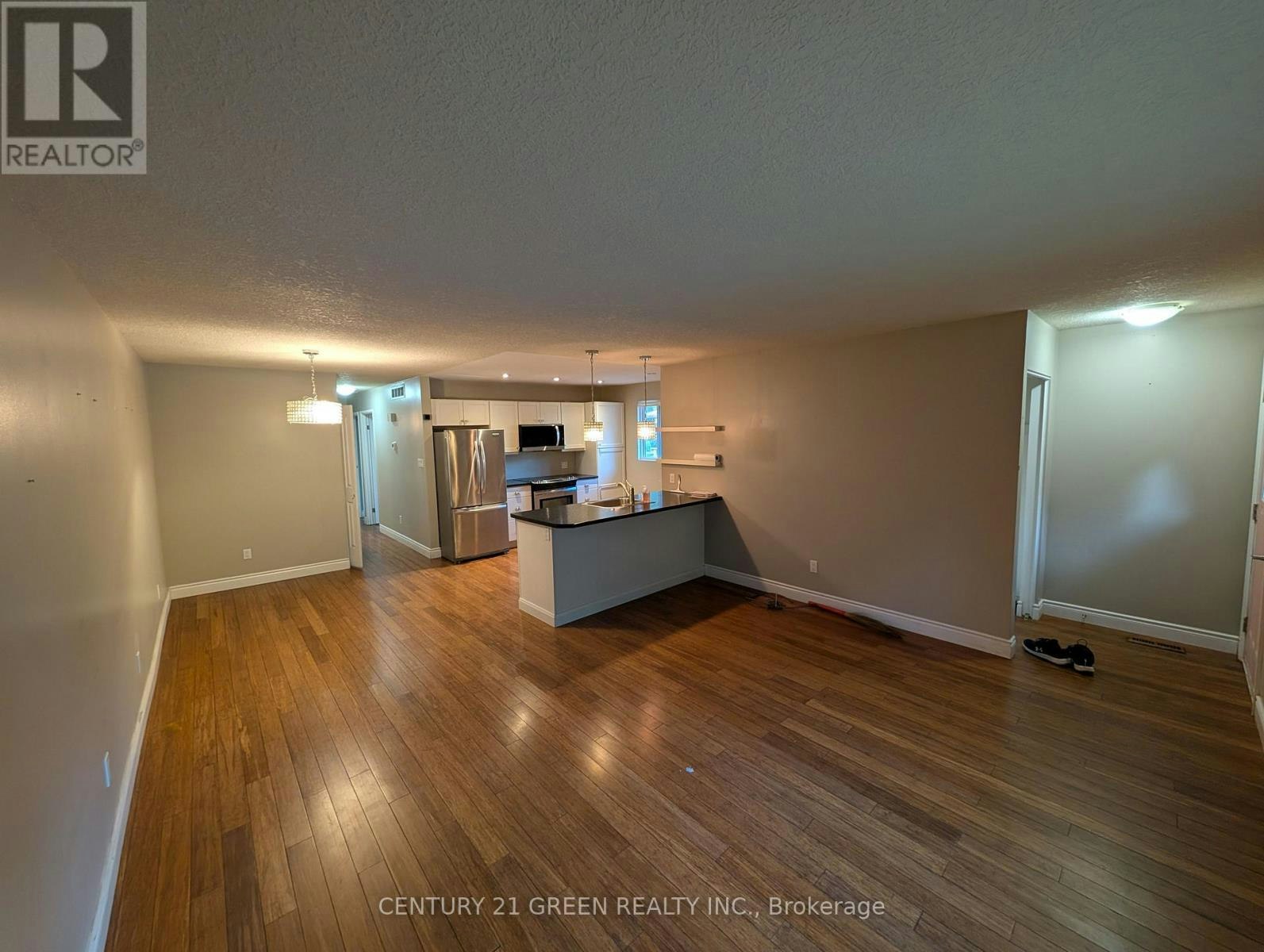 4 Wenlock Crescent, London, ON, N6G 3B6 - 4